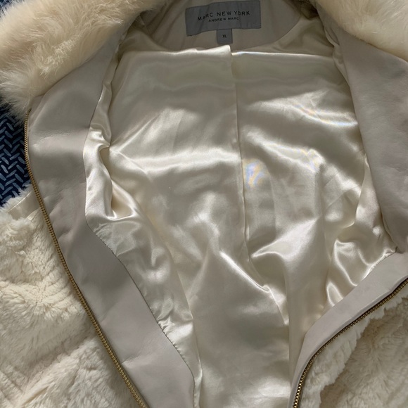 Women’s faux fur, lined winter vest - Picture 6 of 6